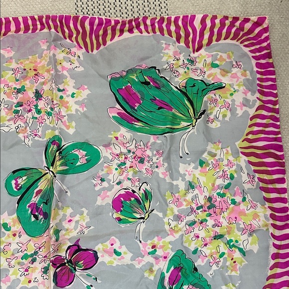 Vintage butterfly scarf - Picture 4 of 7